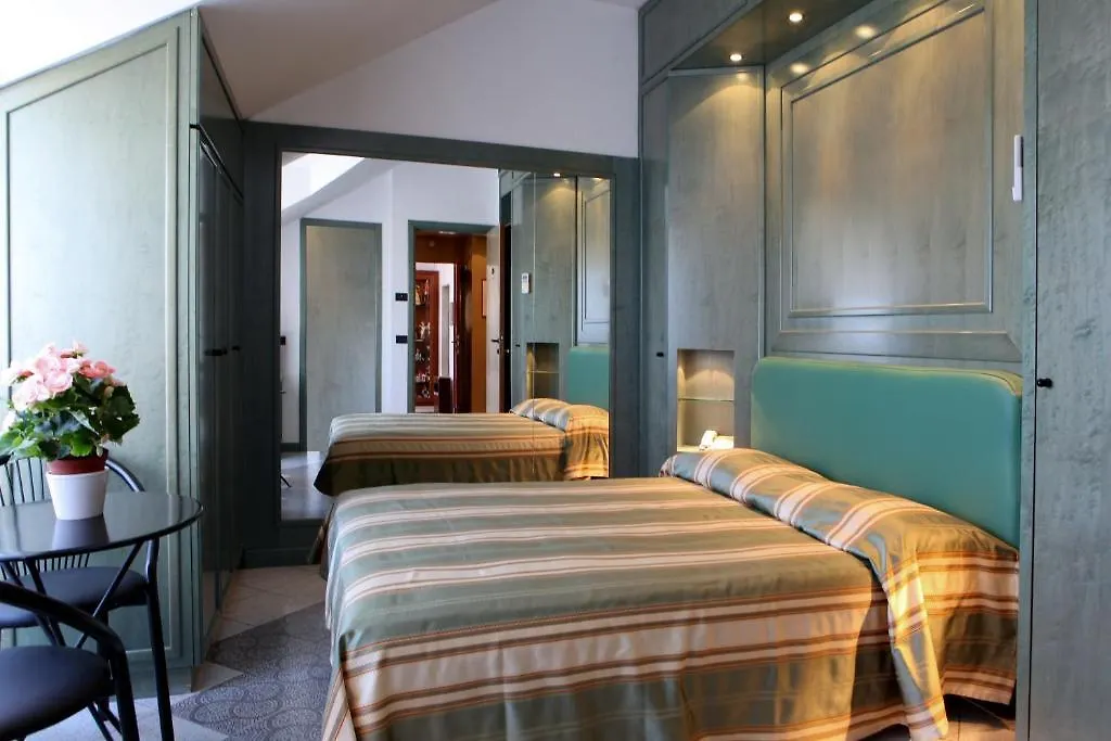 ***  Da Oe Vittorio Srl Hotel Recco Italy