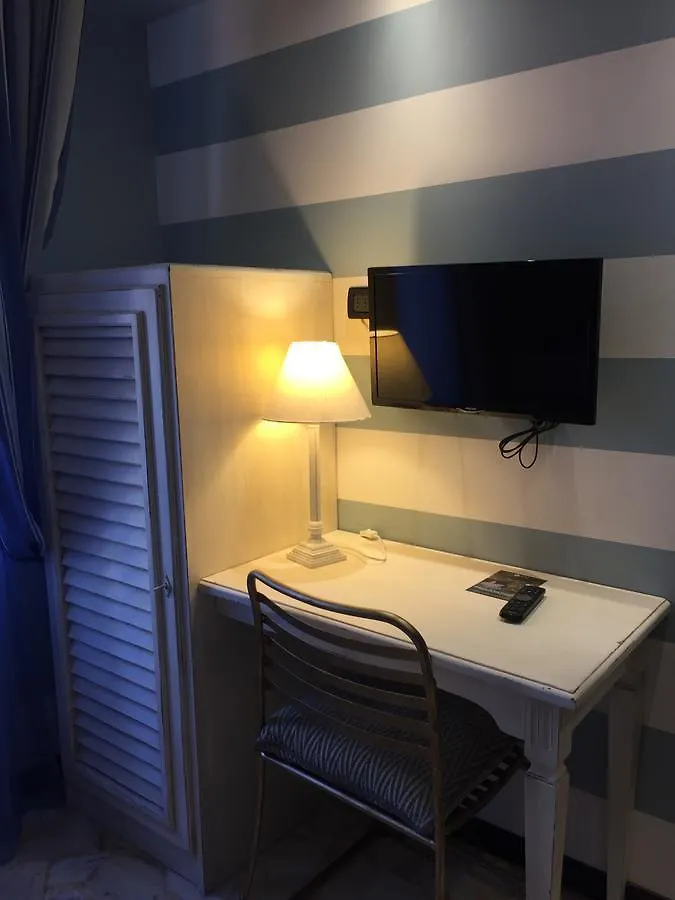 Da Oe Vittorio Srl Hotel Recco Italy