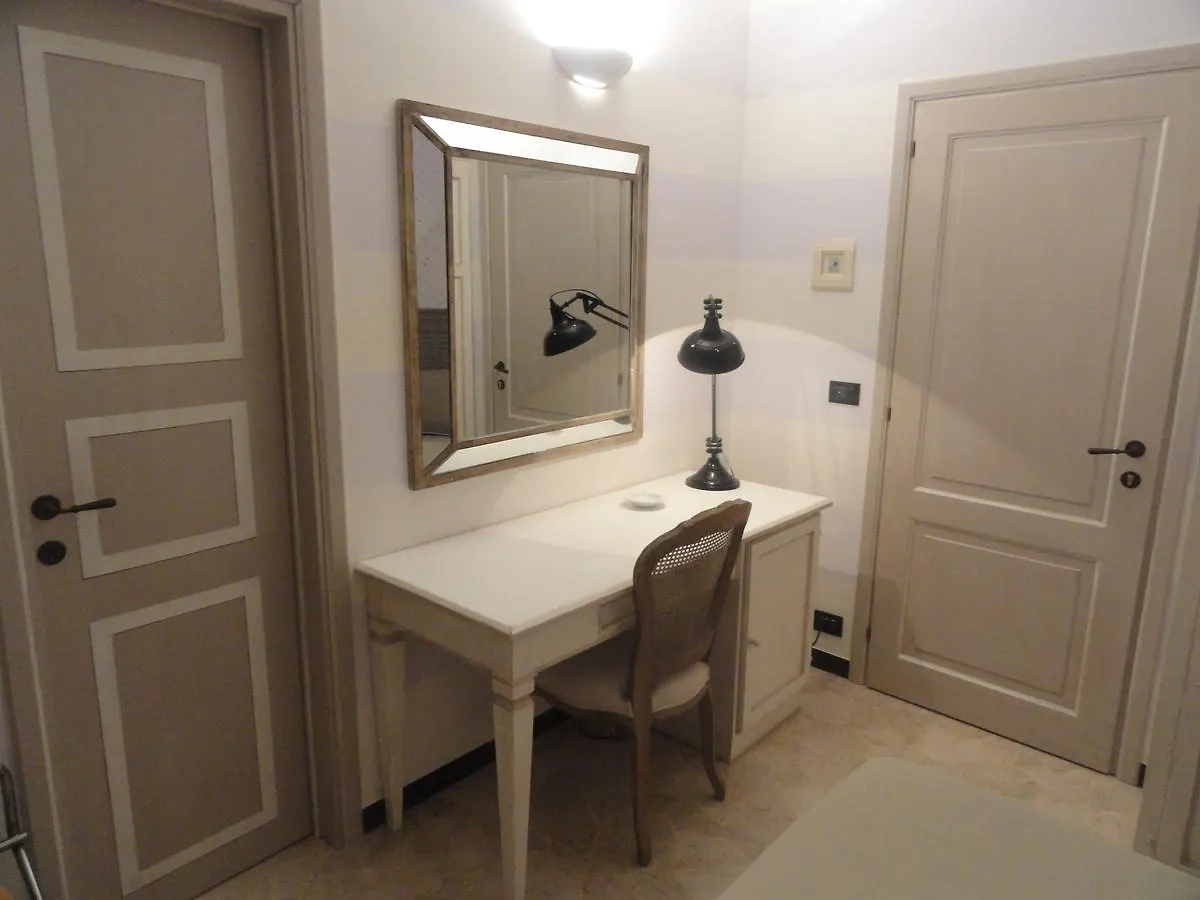 Da Oe Vittorio Srl Hotel Recco 3*,